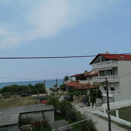 Ο Ακλόνητος Apart otel Néa Meságkala Dış mekan fotoğraf