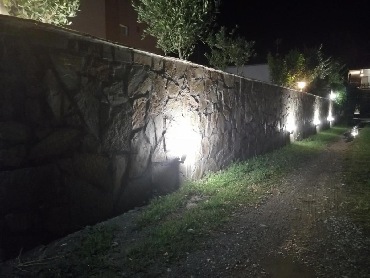 Ο Ακλόνητος Apart otel Néa Meságkala Dış mekan fotoğraf
